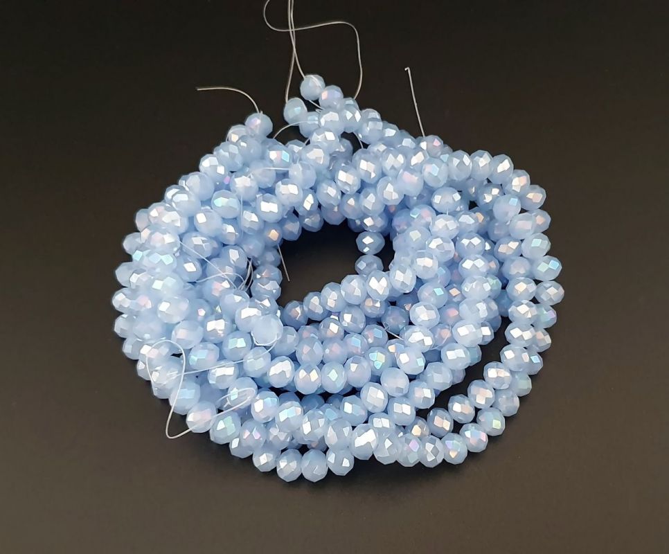 Slavík 8x6 mm, 68 ks, plnobarevná světle modrá s duhovým pokovem