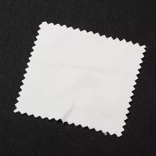 Čistící utěrka na kovy, 8x8 cm, různé barvy